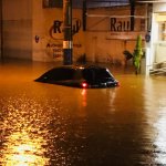 Vários pontos de alagamento são registrados na madrugada em Balneário Camboriú e região