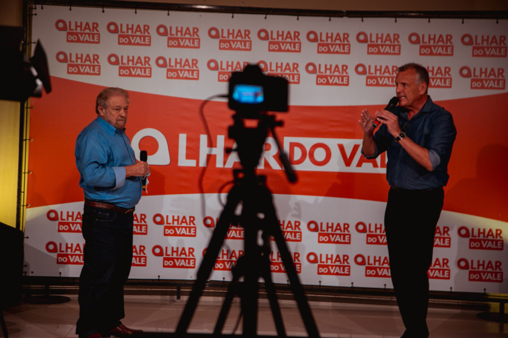 Confira a galeria de fotos do Debate do Olhar do Vale