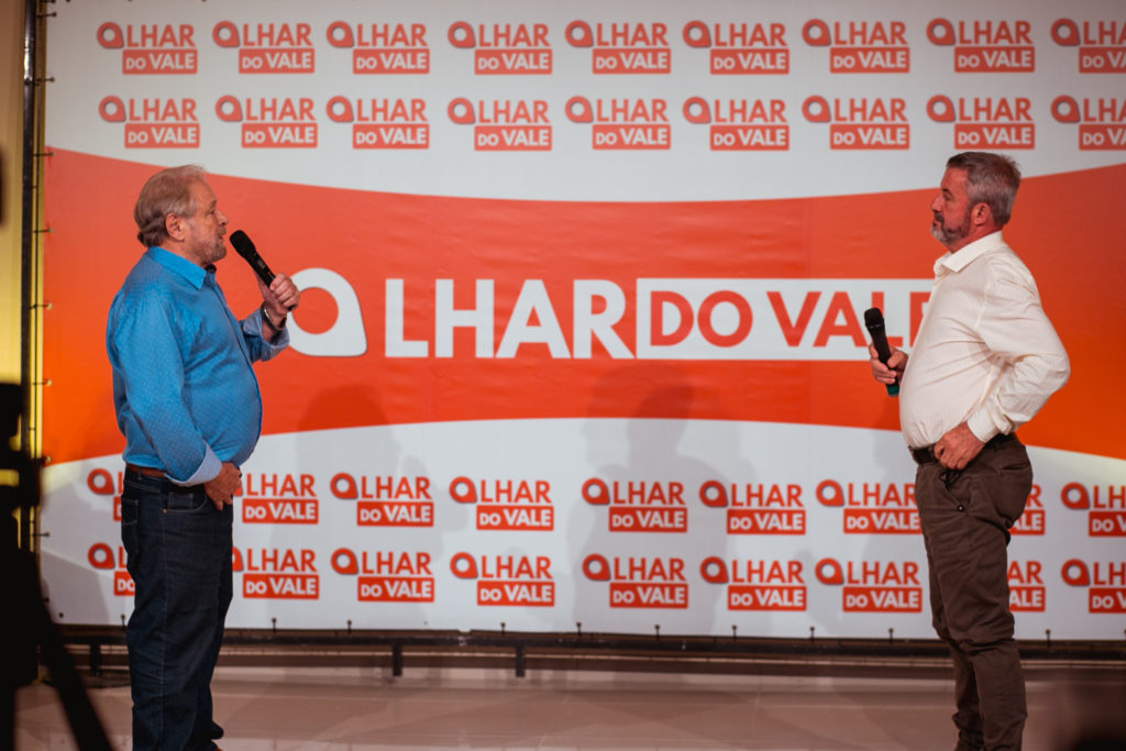 Confira a galeria de fotos do Debate do Olhar do Vale