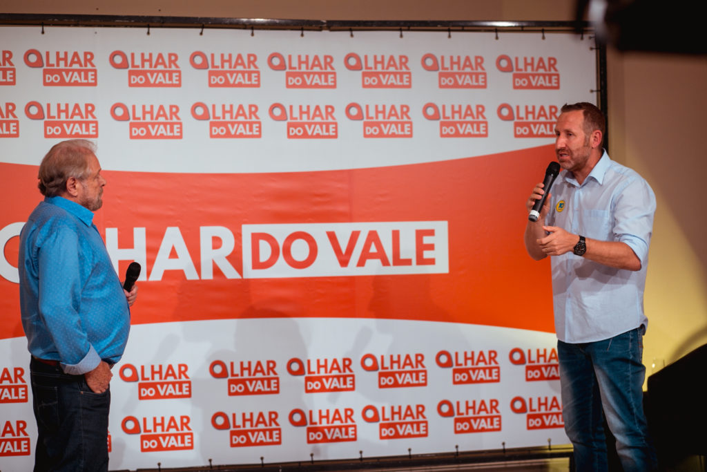 Confira a galeria de fotos do Debate do Olhar do Vale