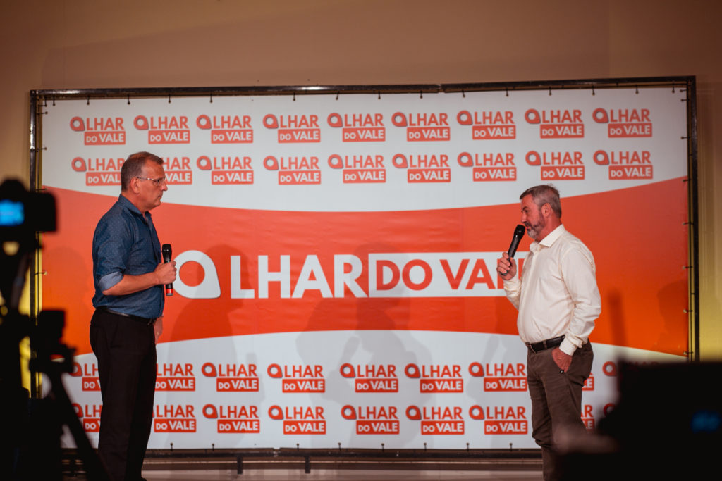 Confira a galeria de fotos do Debate do Olhar do Vale