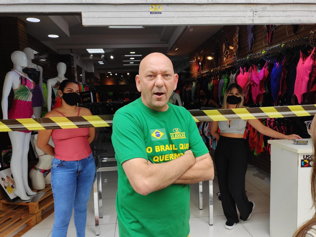 Saiba como é um dia da rotina insana de Luciano Hang