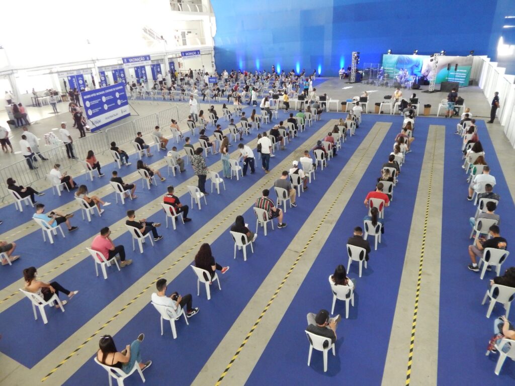 Viradão da vacina acelerou imunização em Itajaí