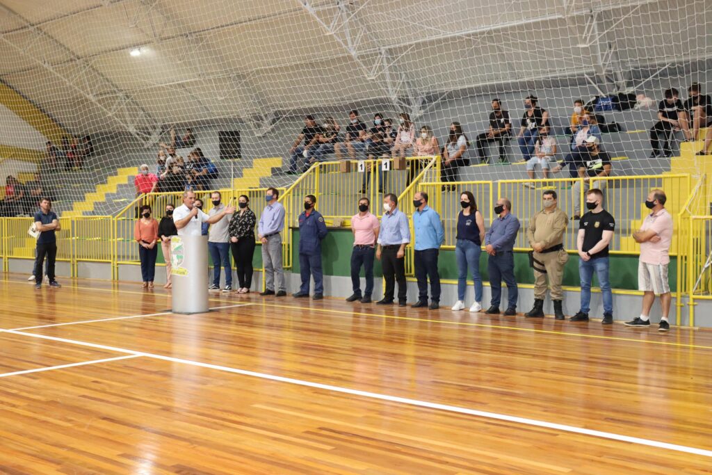Ginásio do Imigrante é reformado em Botuverá