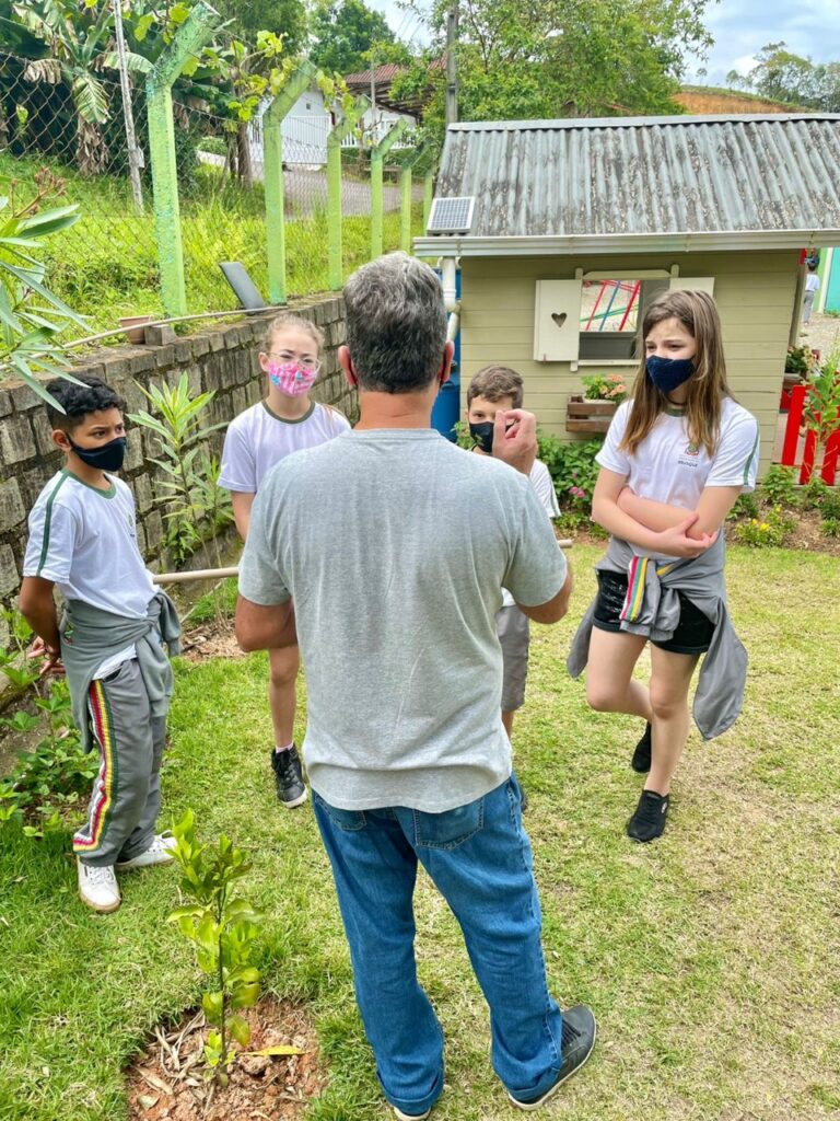 Alunos de Robótica da Escola Dr Carlos Moritz apresentam casa sustentável