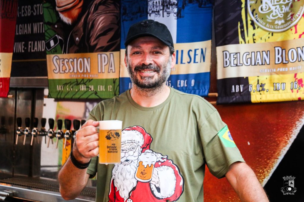 GALERIA: Confira primeiro dia do Festival Delícias de Natal de Guabiruba