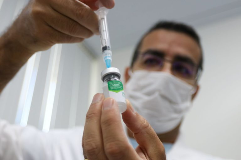 vacina gripe brusque