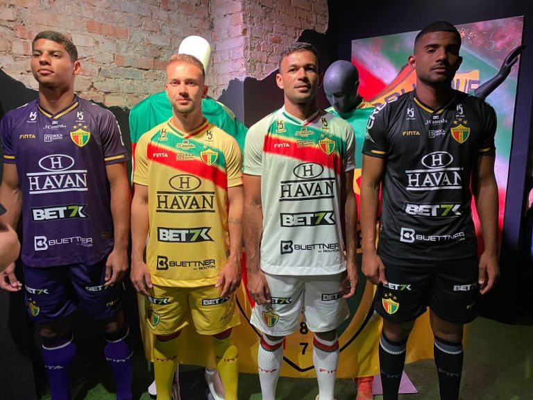 uniforme brusque