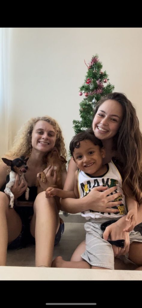 Sonho de ser mãe: Guabirubenses percorrem mais de 4,3 mil km para adotar criança atípica