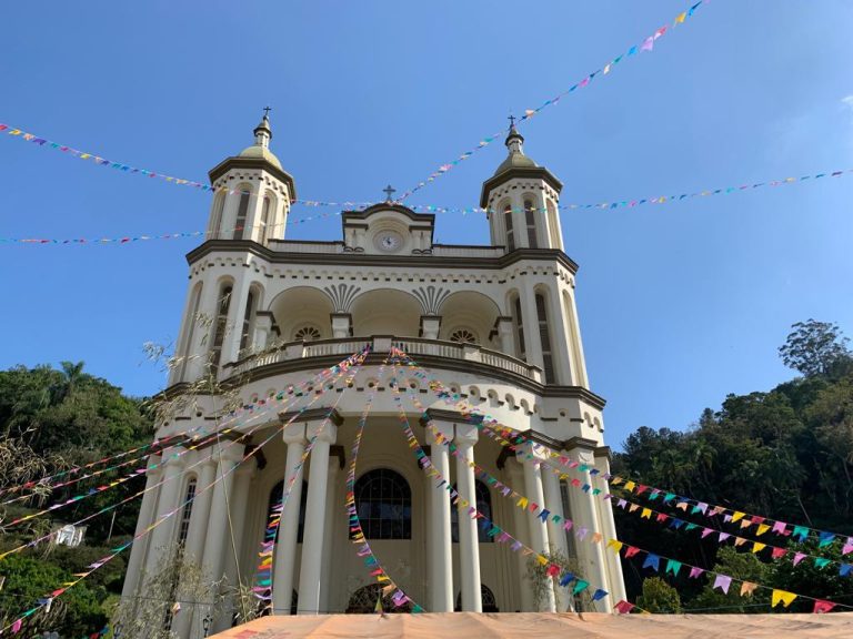 Seminário de Azambuja divulga programação da Festa Junina dos Seminaristas