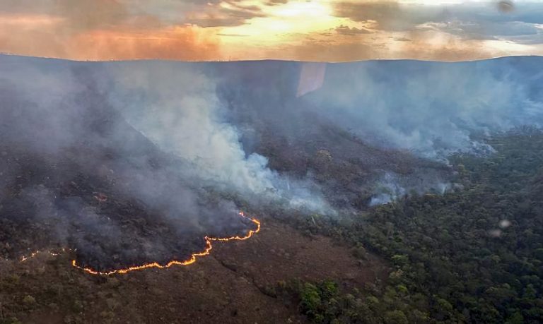 Incêndio na Chapada dos veadeiros