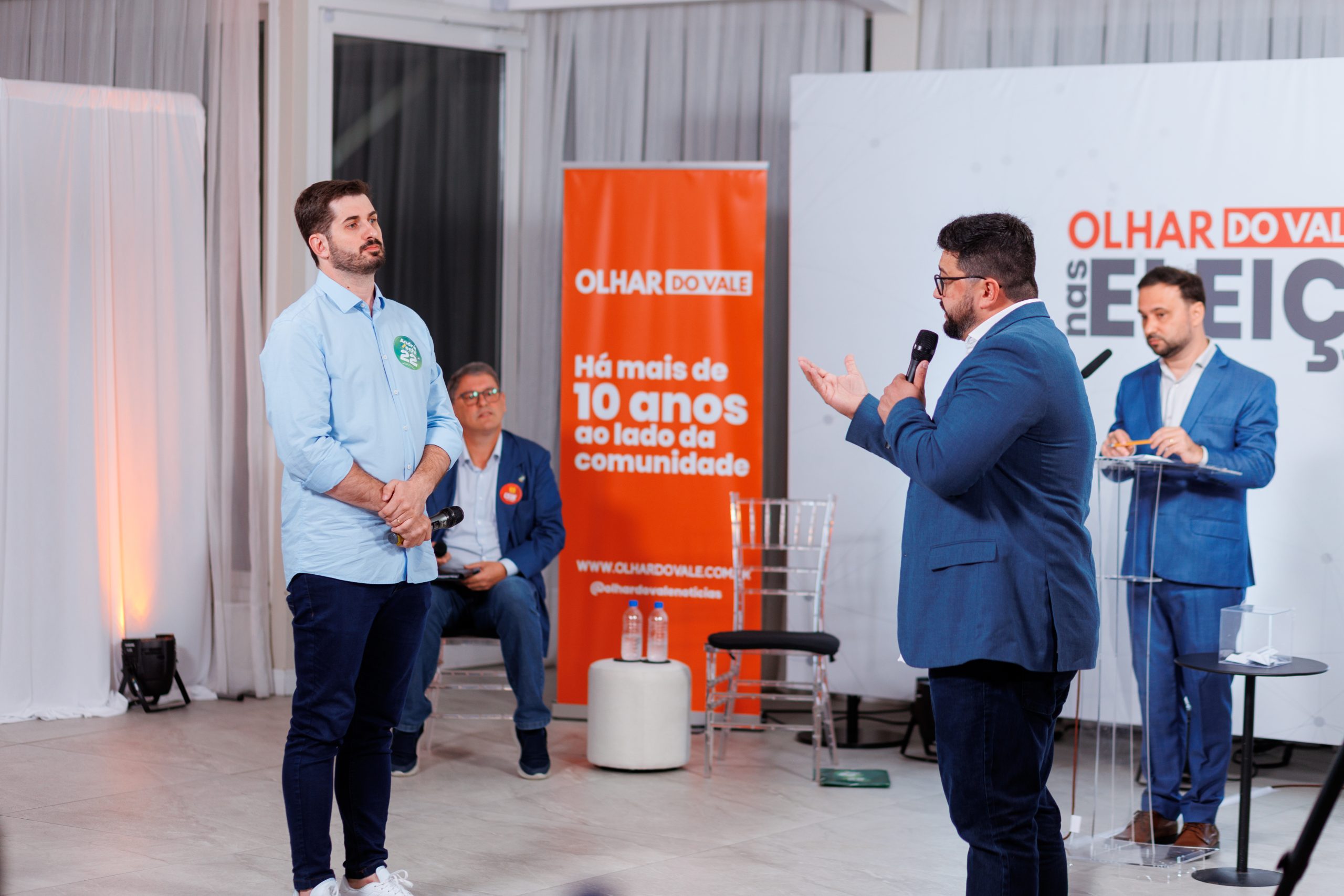 Bastidores: Confira galeria de fotos do Debate entre os candidatos a prefeito de Brusque