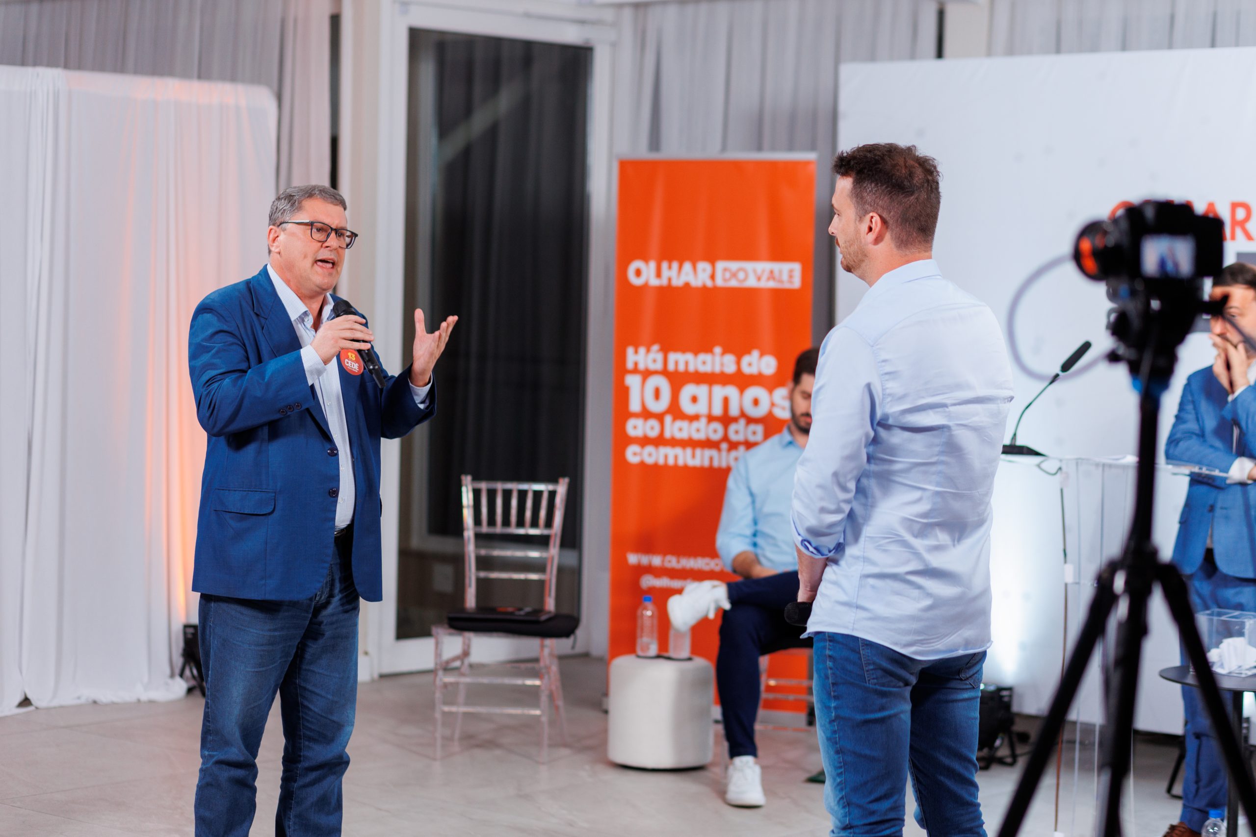 Bastidores: Confira galeria de fotos do Debate entre os candidatos a prefeito de Brusque