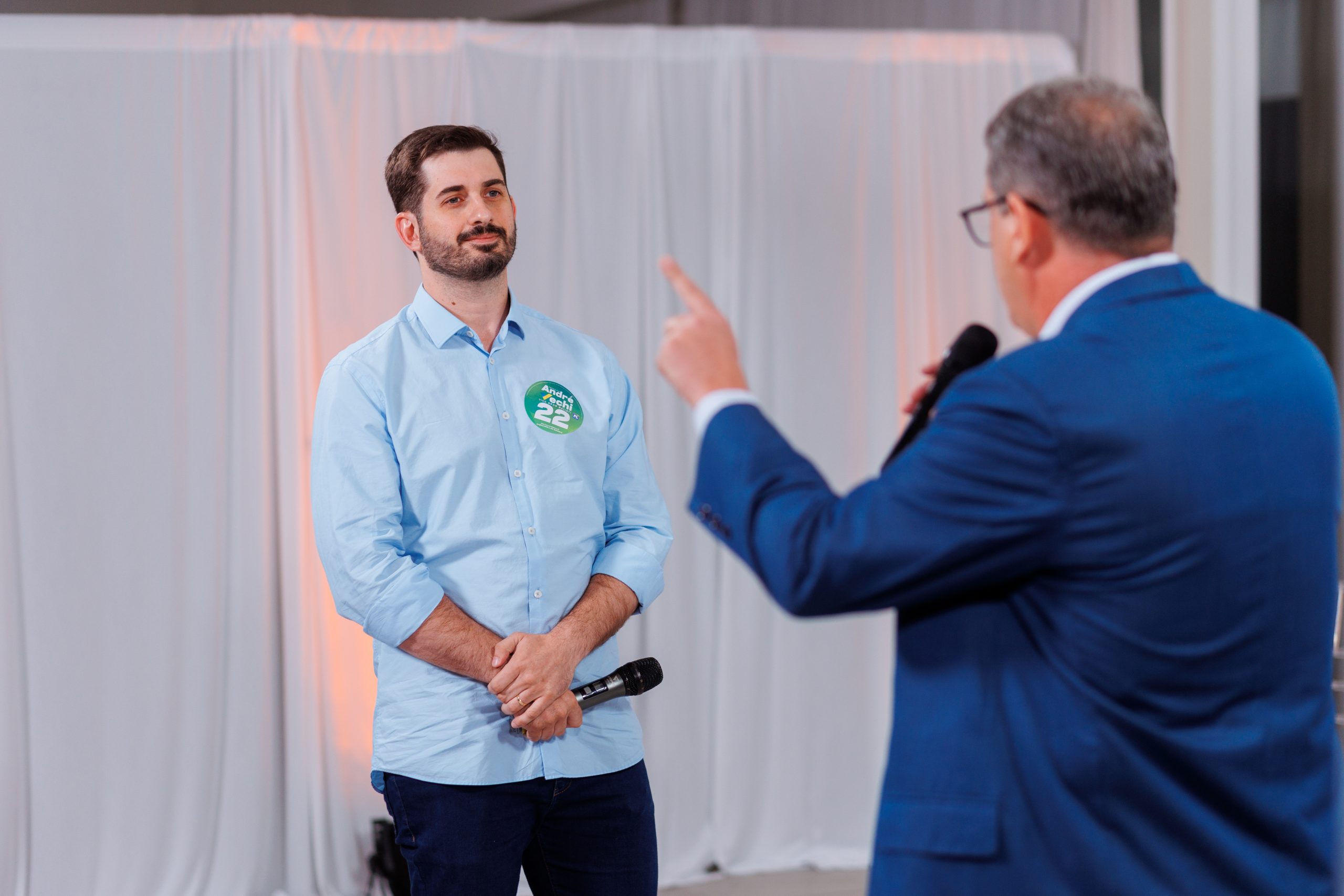 Bastidores: Confira galeria de fotos do Debate entre os candidatos a prefeito de Brusque