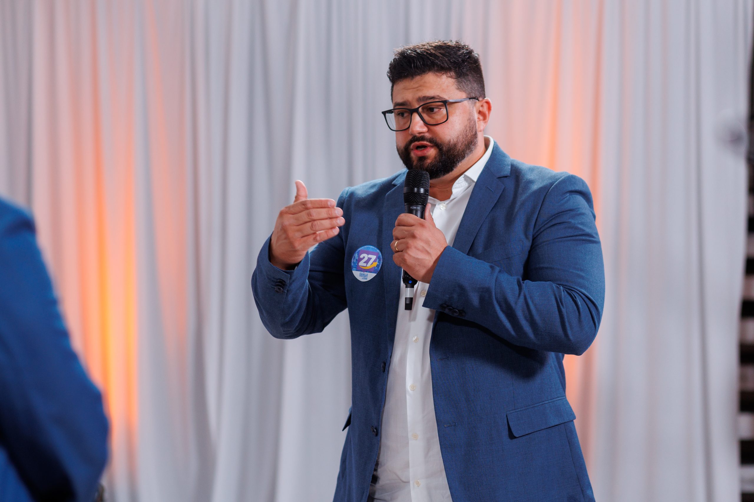 Bastidores: Confira galeria de fotos do Debate entre os candidatos a prefeito de Brusque