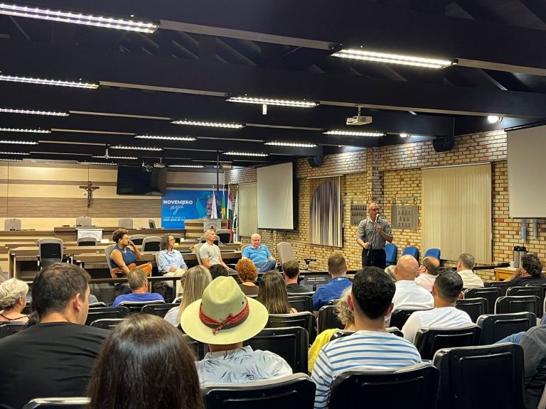 Debate jornada 6X1 Brusque