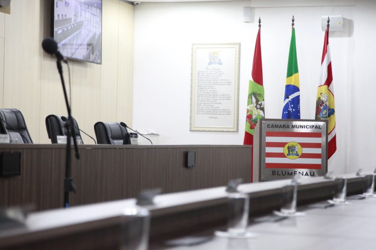 camara blumenau