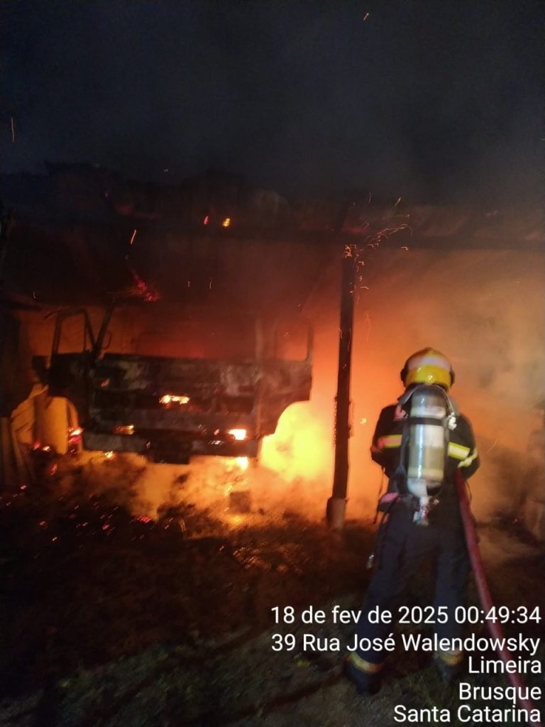 incêndio em brusque