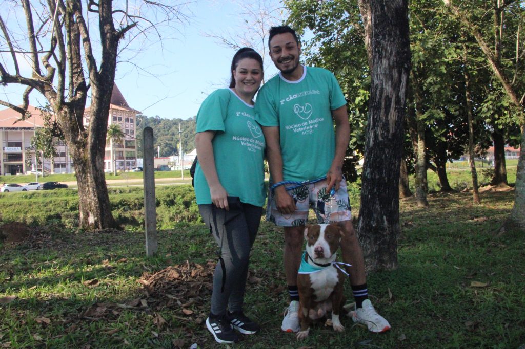 2ª Cãominhada em Brusque: Veja as fotos do evento que reuniu mais de 150 pets e seus tutores