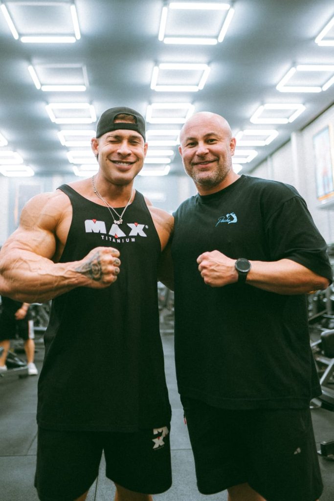 Brusquense assume cargo em time de elite do fisiculturismo mundial