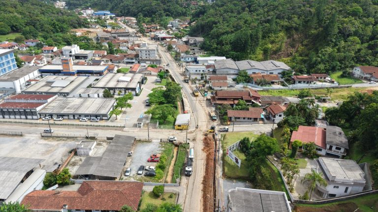 obra primeiro de maio