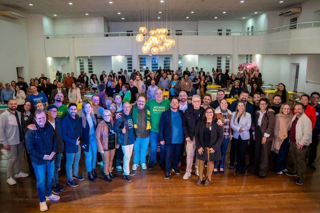 Pastor Foppa lança pré-candidatura a deputado estadual em evento no Paysandú