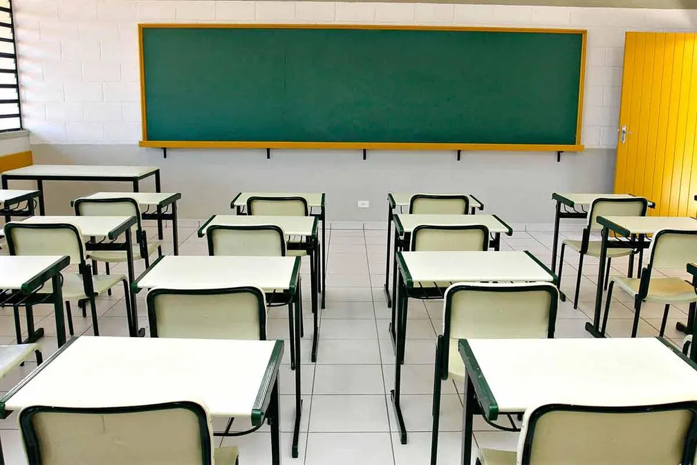 Comentários de cunho sexual levam à condenação ex-diretor de escola de Brusque