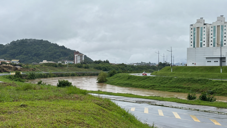 rio itajai mirim